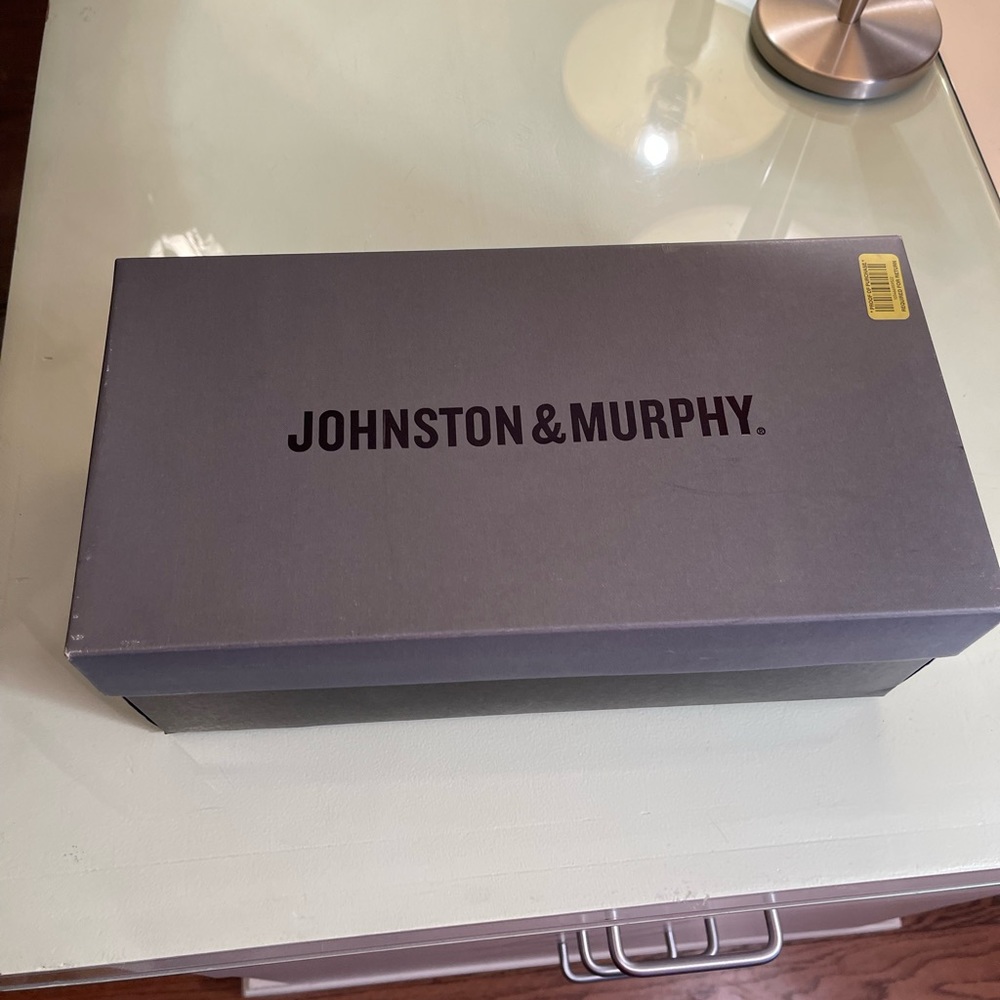 Men’s Johnston & Murphy Dress Loafers.